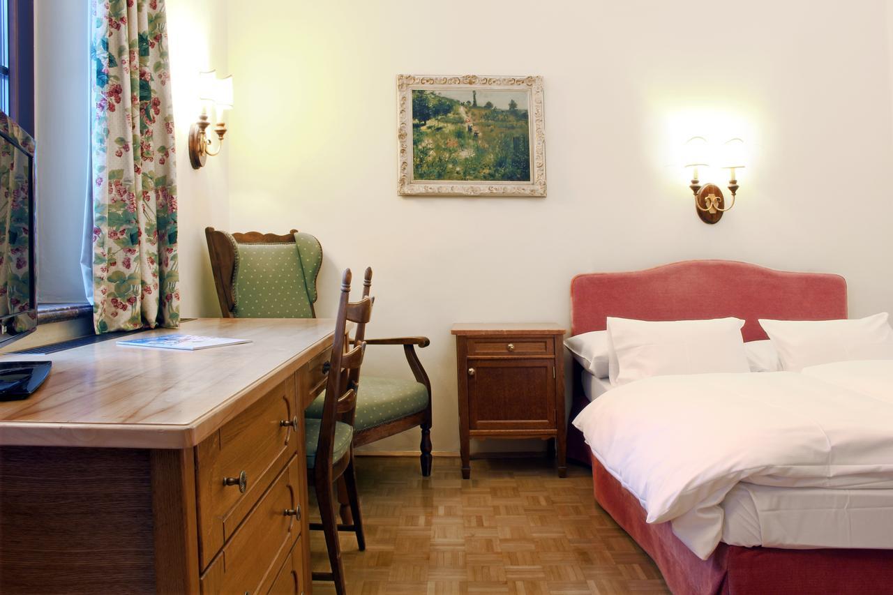 Gruener Baum Hotel Bad Gastein Εξωτερικό φωτογραφία
